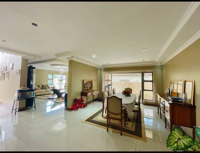 5 BEDROOM HOUSE SOLD IN MEYERSDAL NATURE ESTATE